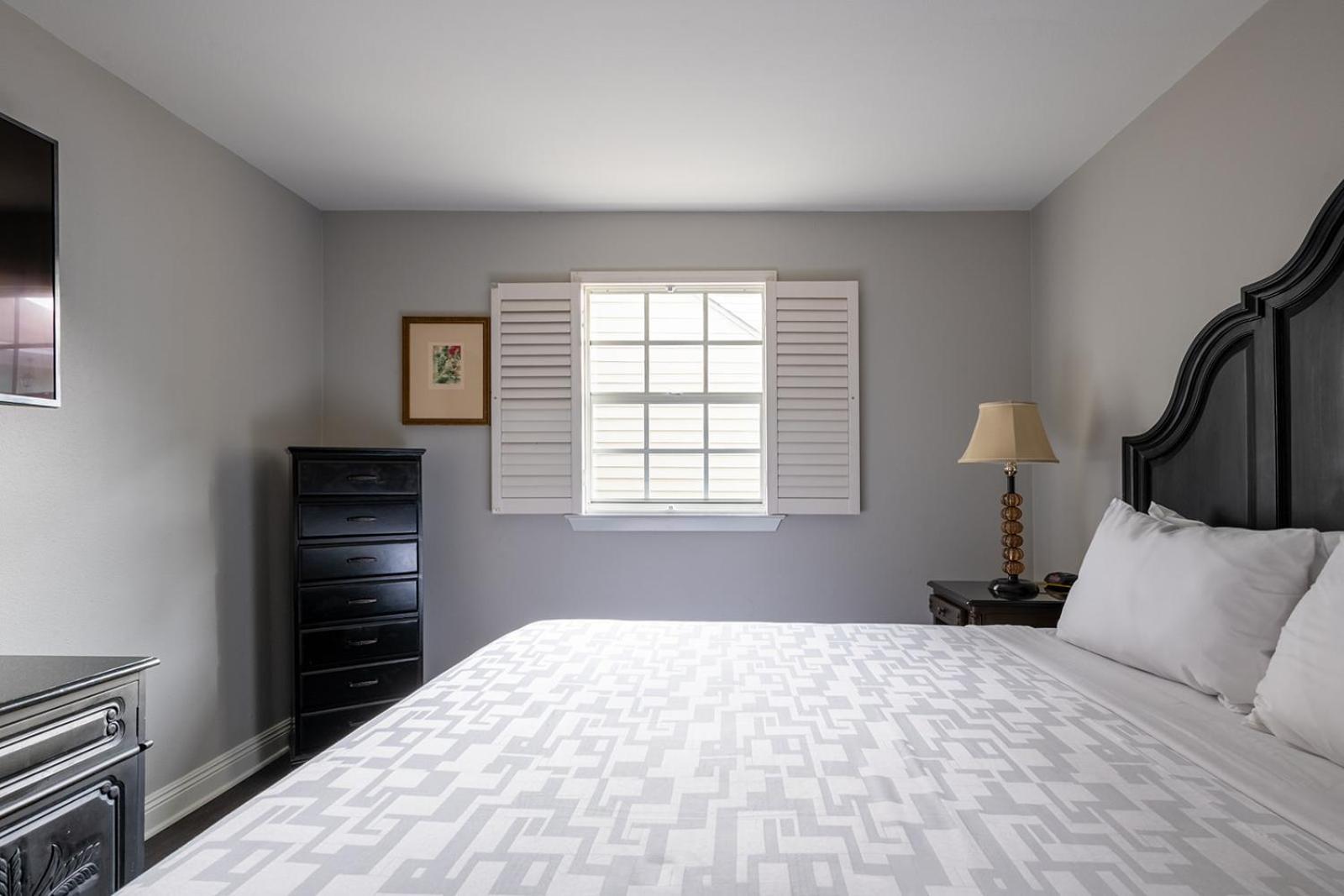 ניו אורלינס French Quarter Suites Hotel מראה חיצוני תמונה